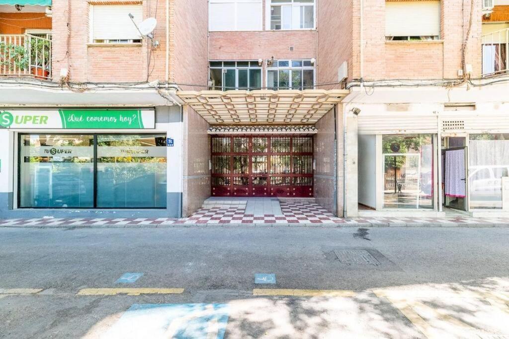 Modern Apartment Close To The City Center And Alhambra Granada Exterior foto