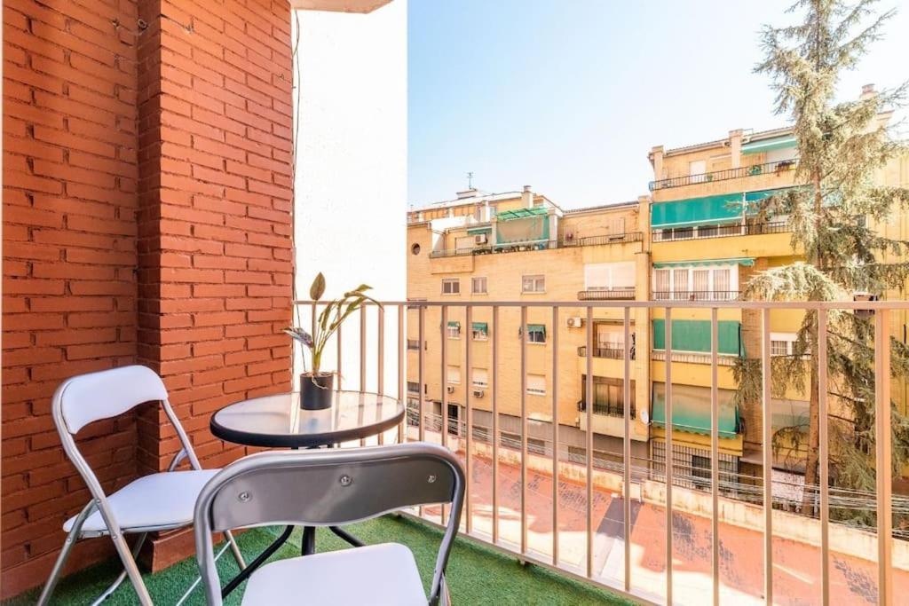 Modern Apartment Close To The City Center And Alhambra Granada Exterior foto